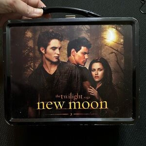 Twilight Saga New Moon Black Lunchbox